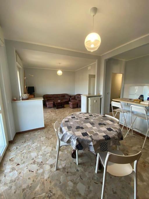 Apartmán Bella Vista Canelli Exteriér fotografie